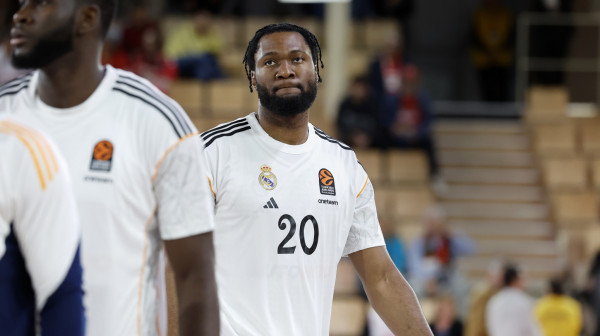 Šta ovo treba da znači? Centar se oglasio posle glasina o prelasku u Partizan VIDEO