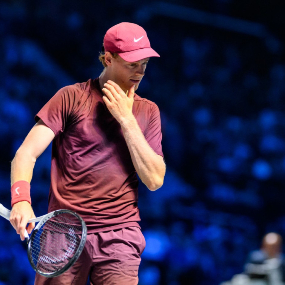 Bublik pravio šou, Siner prošao u polufinale VIDEO