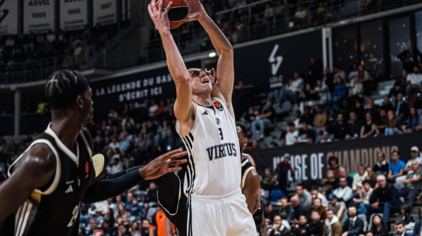 Duško "pregazio" Atamana – PAO na -17 u Bolonji!