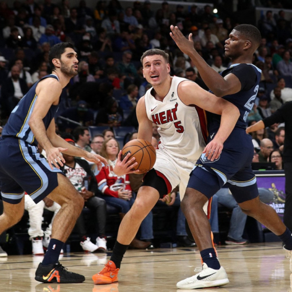 Sjajni Jović u dominaciji Majamija – Bogdanović ponovo "klupiran" VIDEO