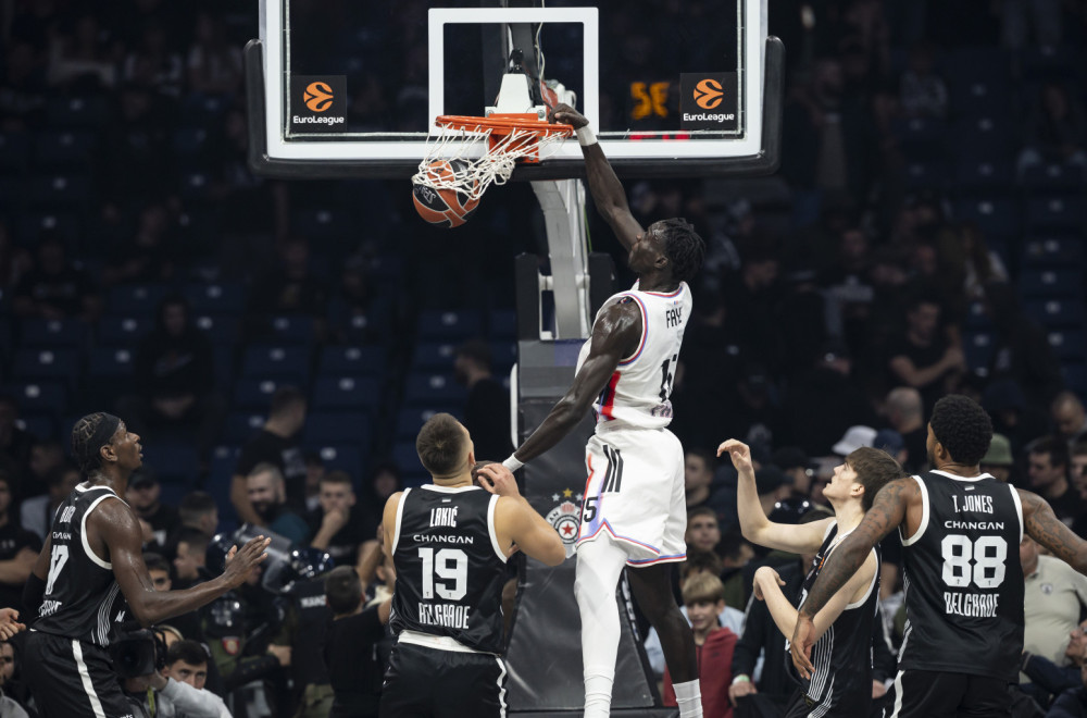 Partizan potonuo posle poraza od Pariza, Zvezda u vrhu
