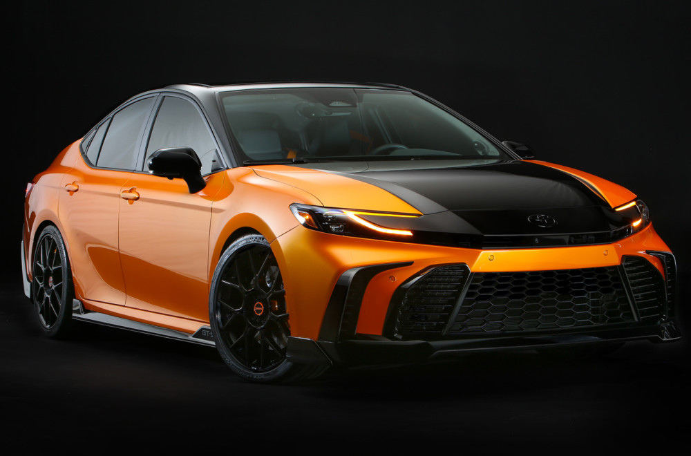 Novi Toyota koncept: Pogon na sva 4 točka i 230 KS FOTO