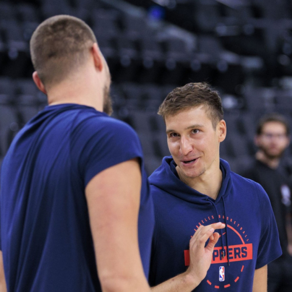 Zašto je Bogdanović na klupi?