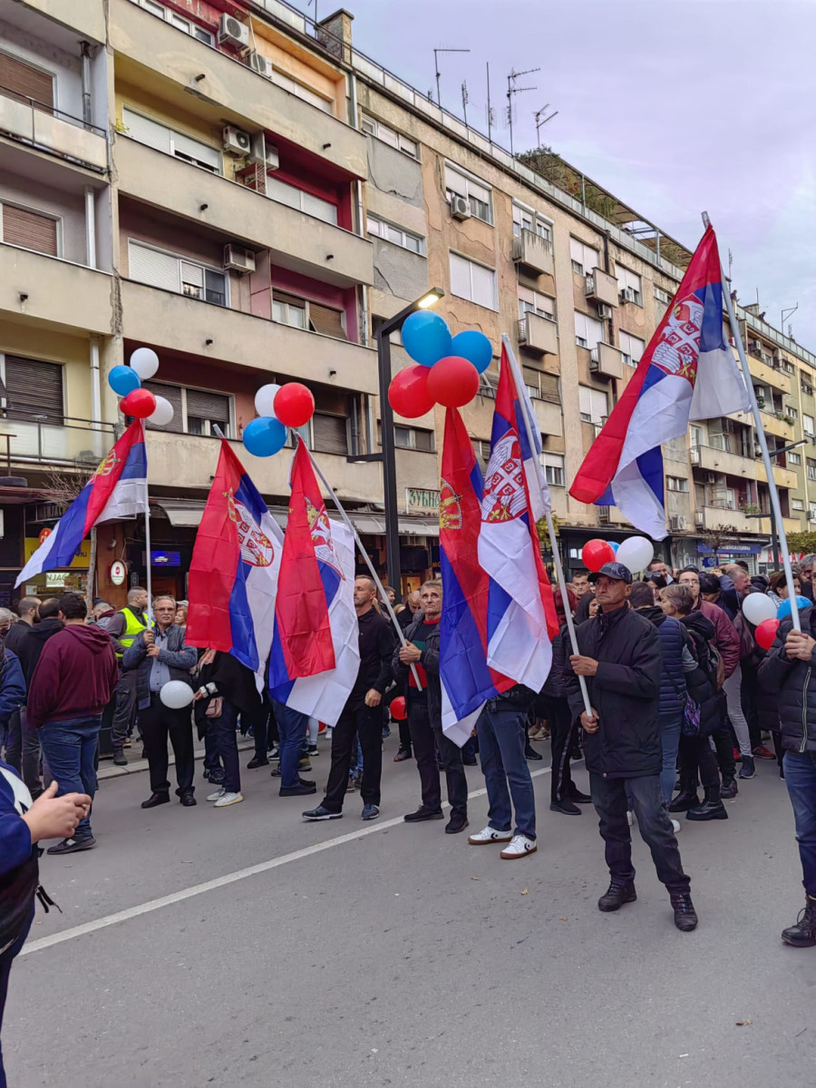 Veličanstveni prizori – snimak dronom na skupu građana u Požarevcu, vijorile se srpske trobojke VIDEO