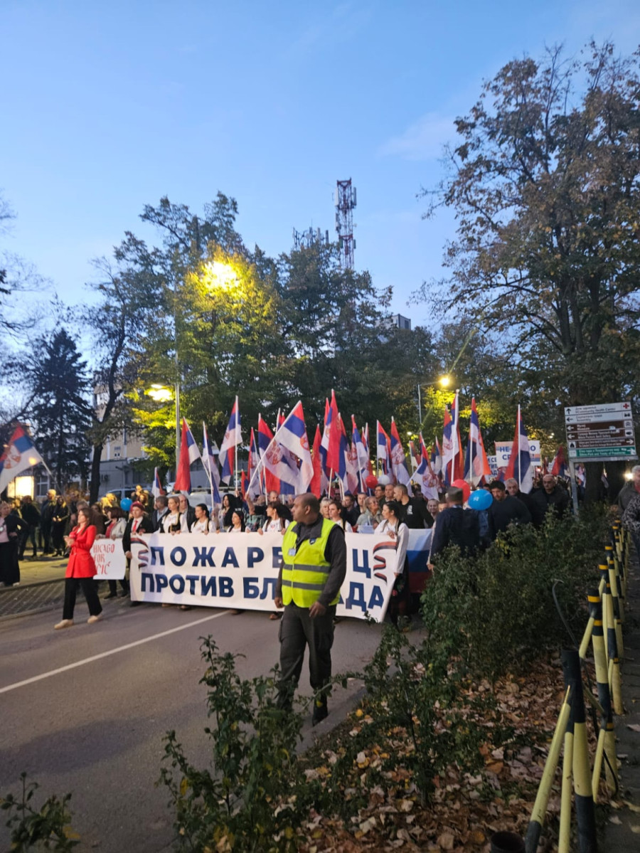 Građani poslali jedinstvenu poruku: Mi imamo jednu državu! Biramo ljubav i Srbiju bez nasilja FOTO/VIDEO