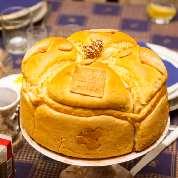 Najbolji bakin recept za slavski kolač za Svetu Petku