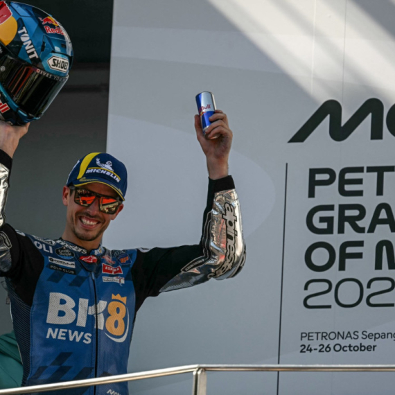 Markes pokorio Maleziju!