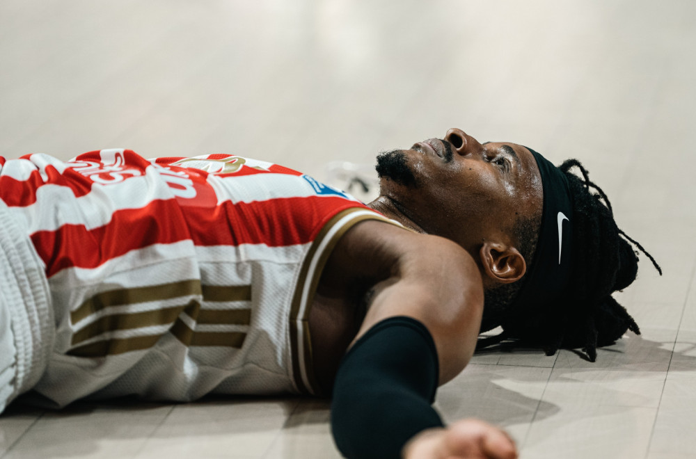 Moneke, gde su ti naočare? VIDEO