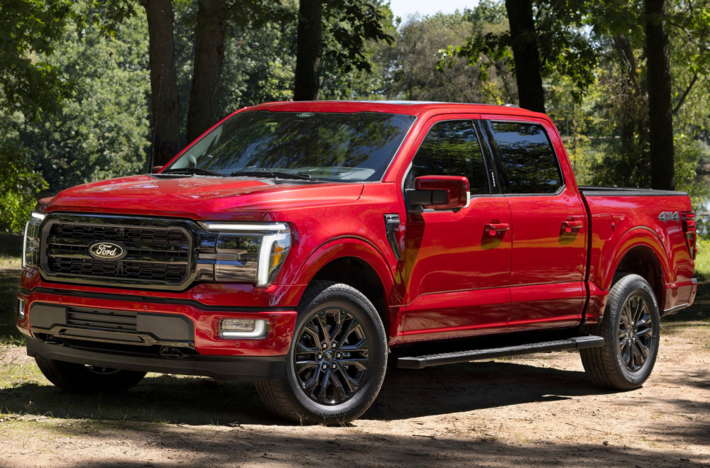 Japan kupuje Fordove kamionete da bi impresionirao Trampa tokom njegove posete