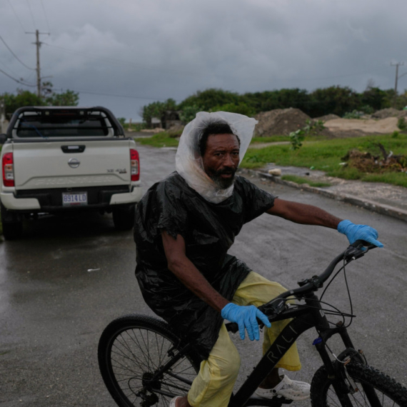 Besni uragan Melisa; Zatvoreni aerodromi, proglašeno vanredno stanje FOTO