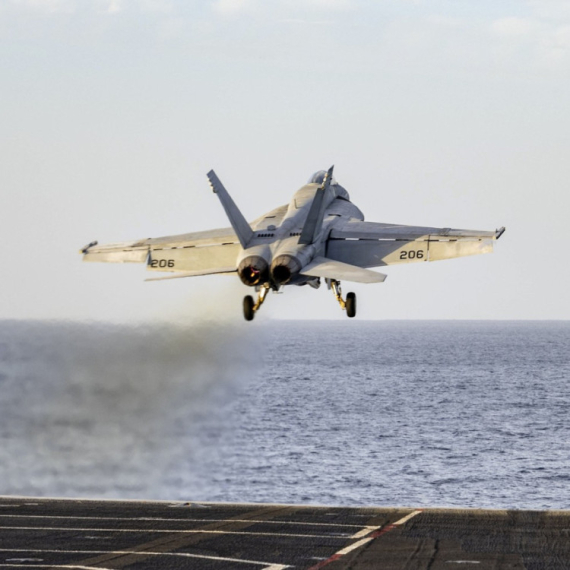 Srušili se helikopter i borbeni avion američke mornarice