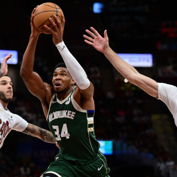 Uzalud 40 poena Janisa – sigurna ruka Moblija nije zadrhtala VIDEO