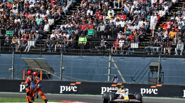 Zamalo tragedija na F1 u Meksiku: "Mogao sam da ih ubijem!" VIDEO