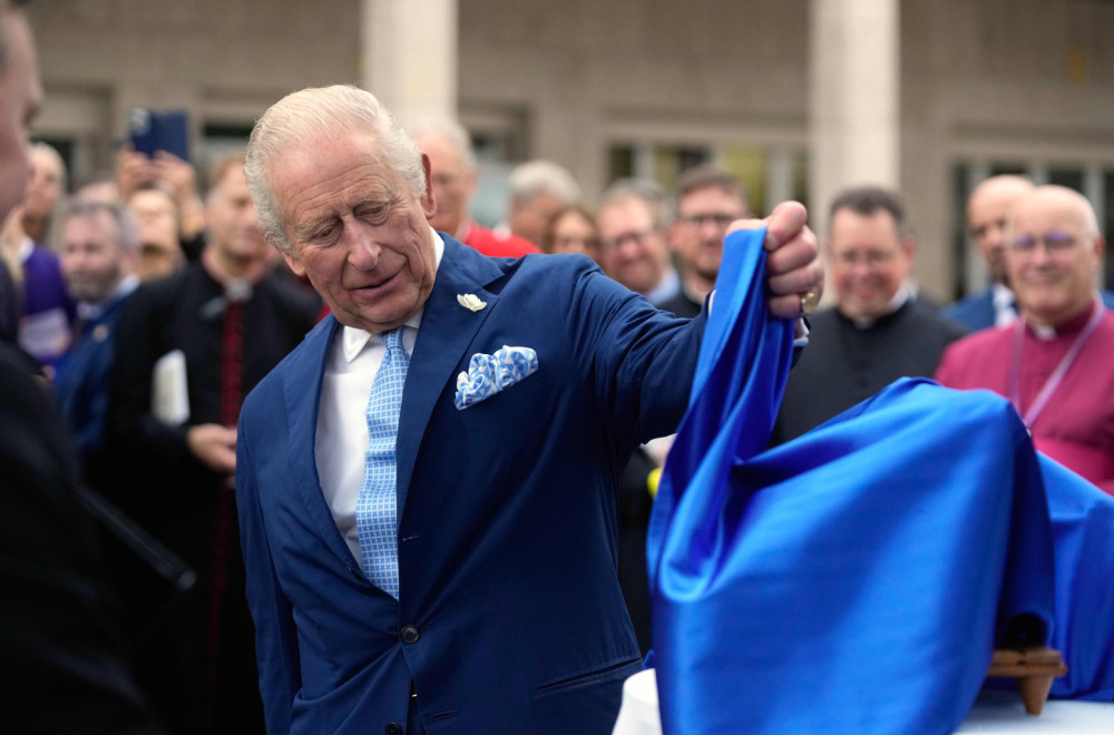 Prekretnica? Kralj Čarls otkriće spomenik LGBT vojnicima