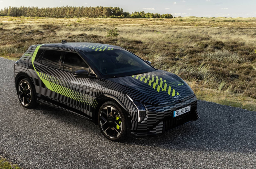 Kia predstavlja novu kamuflažu za svoja GT vozila FOTO