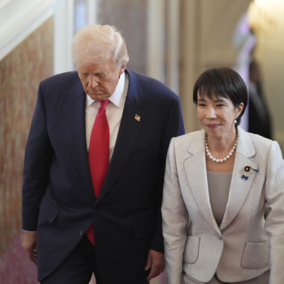 Otkriven urnebesan razlog kašnjenja sastanka Donalda Trampa i japanske premijerke