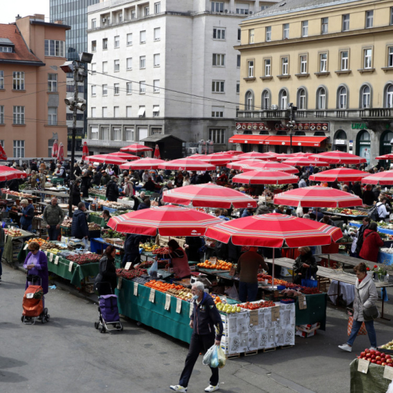Drama u Zagrebu: Na pijaci Dolac srušio se deo građevinske konstrukcije