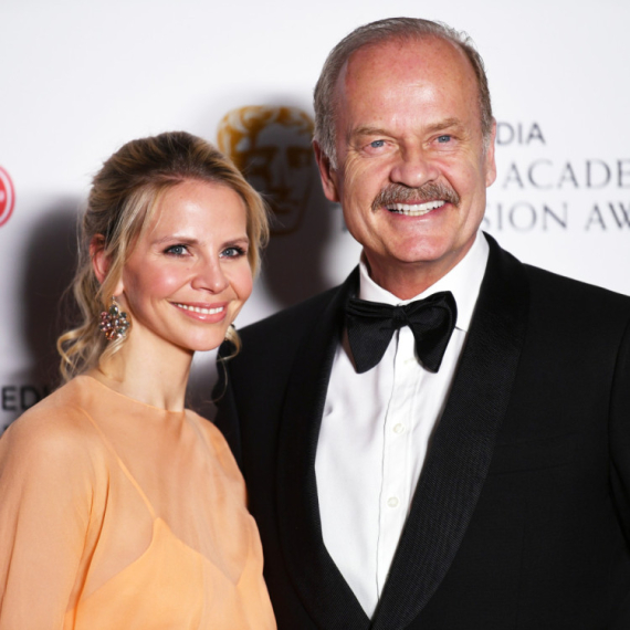 Glumac u 71. godini dobio osmo dete: Četvrta supruga (46) mu rodila sina FOTO