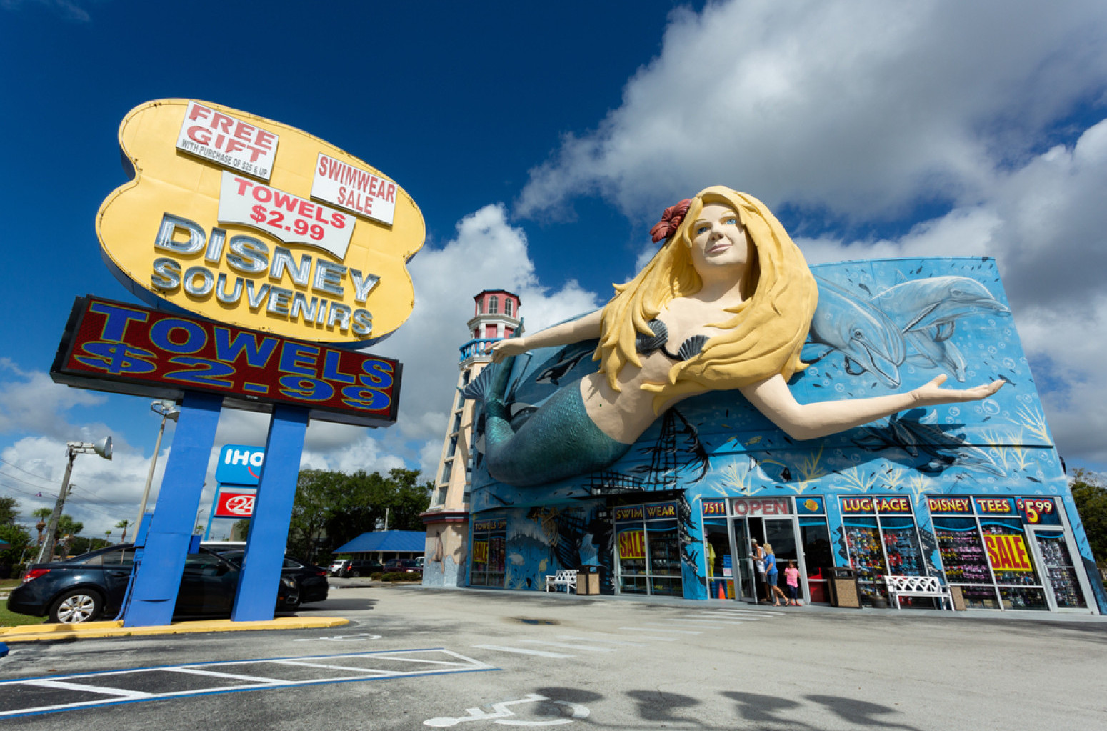 Serija misterioznih smrti u Diznilendu: Šta se dešava u Magičnom kraljevstvu FOTO FOTO