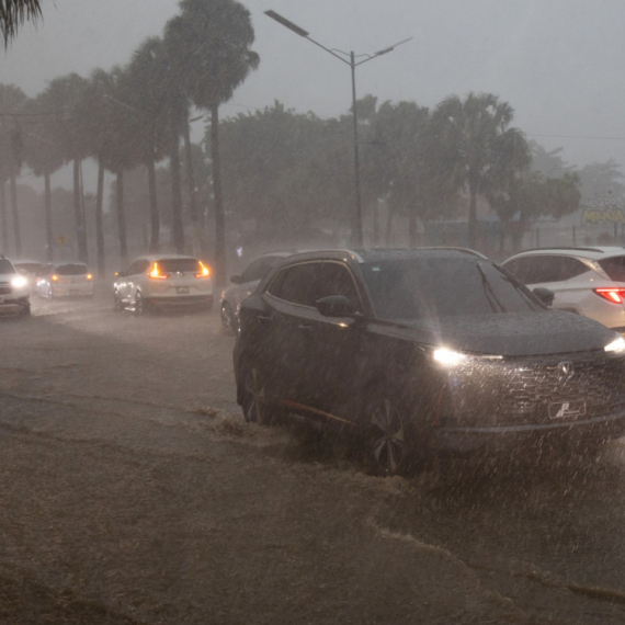 Razoran uragan pogodio Jamajku; Šire se strašni snimci; Kuba se sprema za pakao: Evakuisano skoro milion ljudi