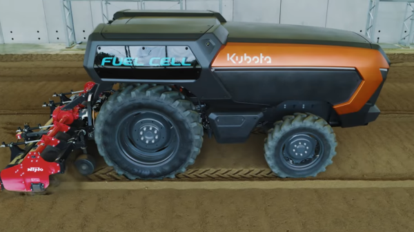 Električni traktor na vodonik: Može da ide i bez vozača! VIDEO