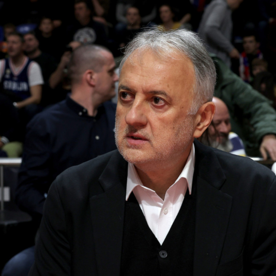 Ministar Gajić obilazi povređene: "Strašna tragedija"