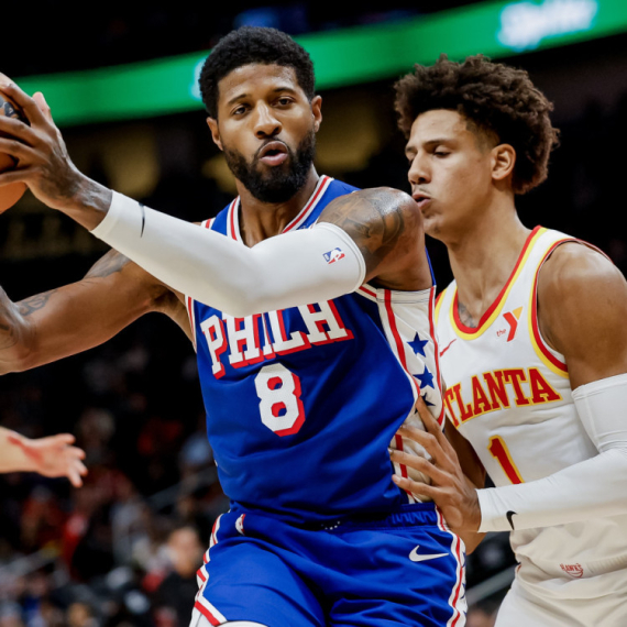 Vraća se Pol Džordž