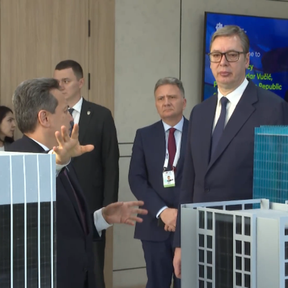 Vučić posetio IT park u Taškentu i industrijski kompleks Tehno-park VIDEO