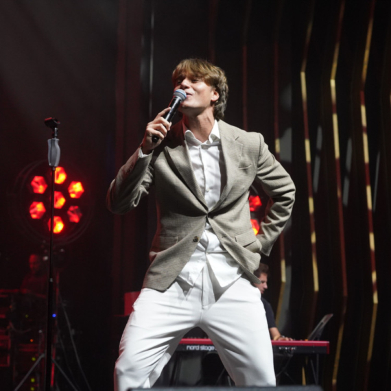 Od momka sa Tiktoka do regionalne zvezde: Jakov Jozinović oduševio sve, rasprodao koncerte za pola sata