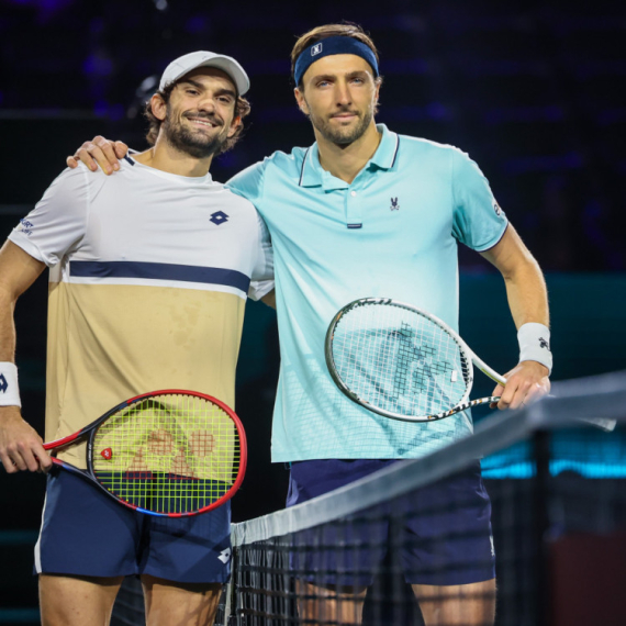 Udario brat na brata, opet – Vašero ponovo unesrećio Rinderkneša VIDEO