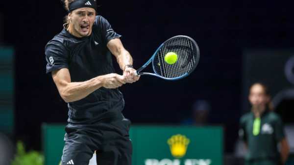 Zverev se mučio, ali prošao u treće kolo Pariza – za četvrtfinale protiv Fokine