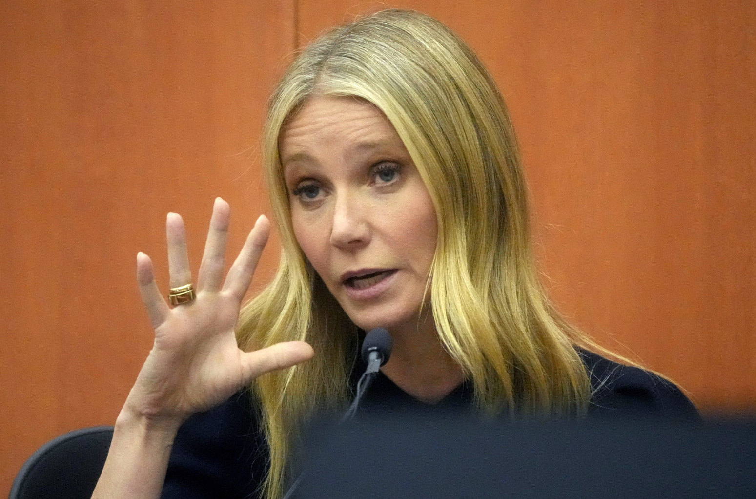 Holivudska zvezda ima jednu čudnu naviku: "Potencijalni rizik nije vredan toga" FOTO