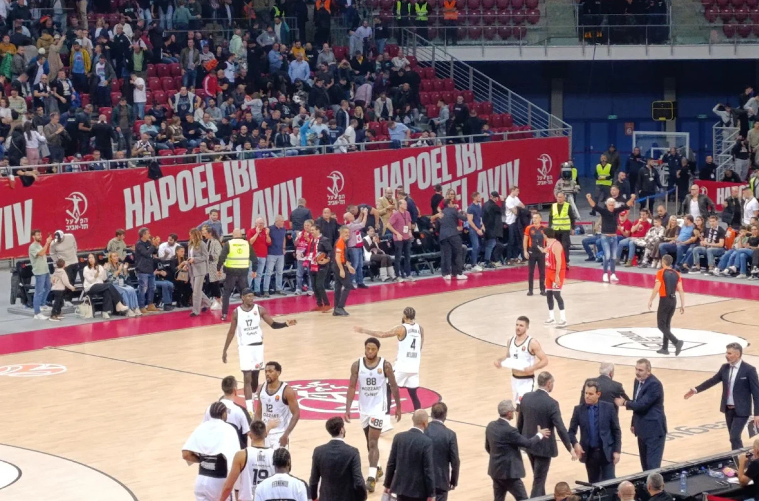Partizan se "raspao", pa izgubio; Obradović: "Užasna odbrana"; Parker: "Nismo se oporavili od toga"