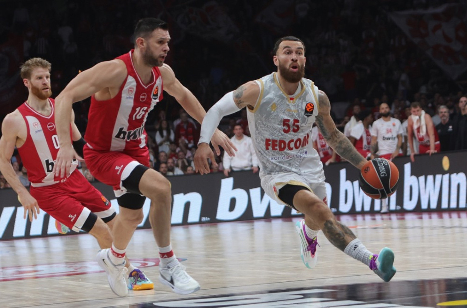 "Ludnica": Monako porazio Olimpijakos – 3 poena Mirotića, Đoković sve gledao VIDEO