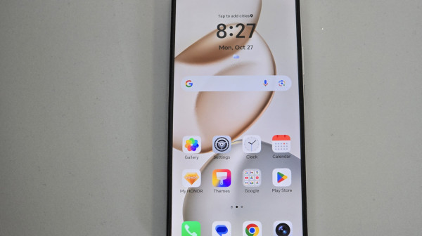 Testirali smo Honor 400 Smart: Tiha snaga srednje klase