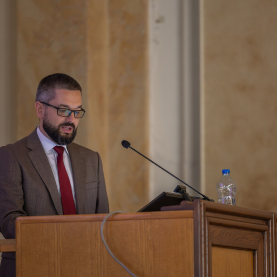 Senić: "Istraživanje detektovalo 56 različitih rizika"; Odbranio doktorsku disertaciju