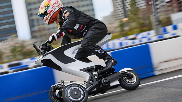 Transformers na tri točka: Japanci napravili vozilo koje menja oblik FOTO