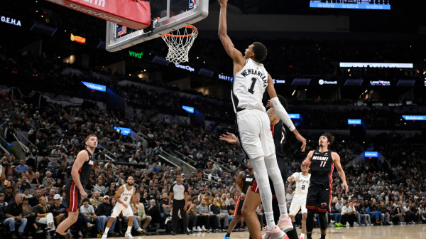 Najbolji start Sparsa u istoriji – sa Vembanjamom učinili ono što nisu ni sa Robinsonom ni Dankanom VIDEO