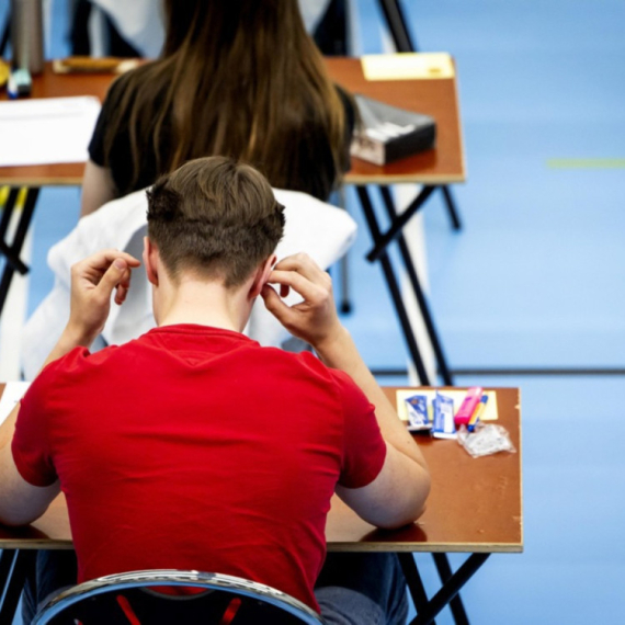 Učenici Matematičke gimnazije na međunarodnoj olimpijadi u znanju osvojili pet zlatnih i jednu srebrnu medalju