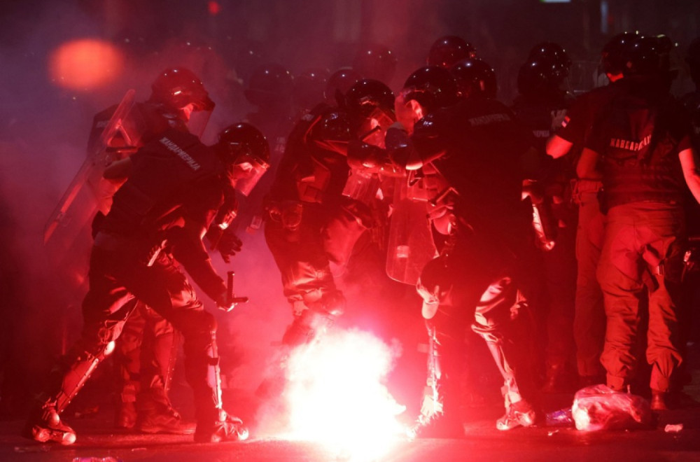 Međusobni sukobi sve jači: Opozicioni novinar održao lekciju blokaderima FOTO