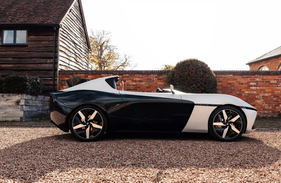 Preduhitrili Maska: Bivši inženjeri Tesle napravili električni Speedster FOTO