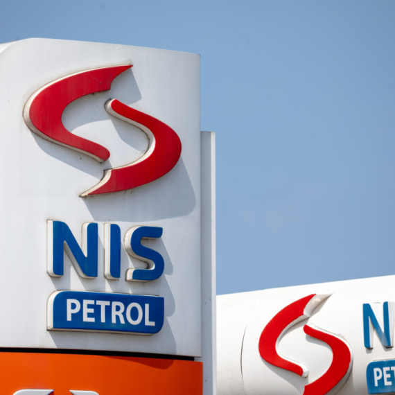 Vučić o NIS-u: "Rusi pregovaraju sa trećom stranom"; "Nama vreme curi, ostalo je desetak dana"