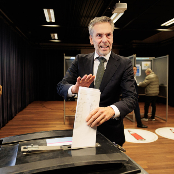 Shof: Pre će doći Deda Mraz nego što će biti formirana nova vlada