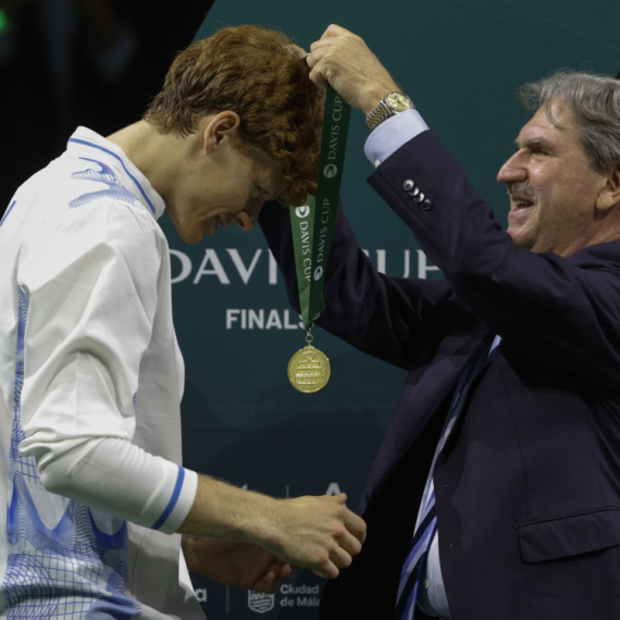 Legenda brani Sinera od nove drame: "Ne možete ga kriviti"