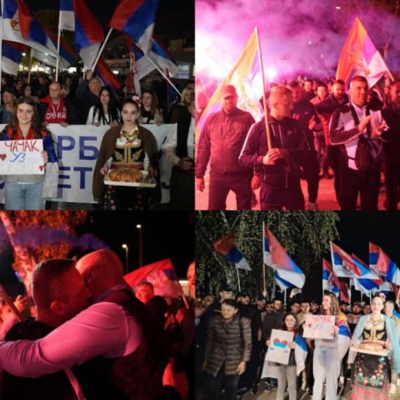 Zagrljaji i suze radosnice u Preljini: 1.500 Čačana dočekalo Srbe sa KiM; Krenuli da podrže Vučića FOTO/VIDEO