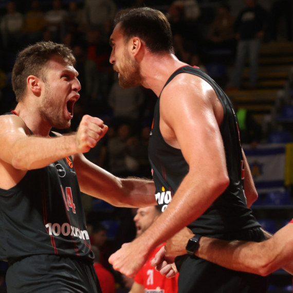 Olimpijakos nastavio dominaciju pred Partizan