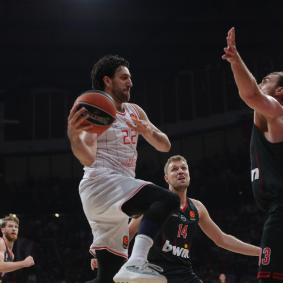 Micić tragičar u dva čina – Milutinov spasao Olimpijakos!