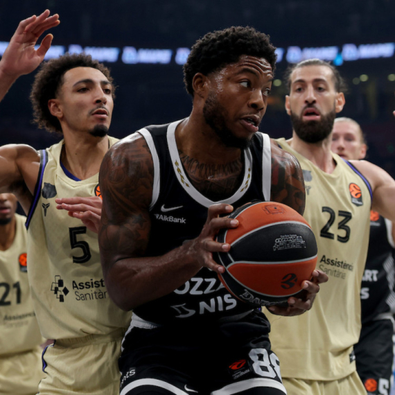 Tajrik Džons ne igra protiv Asvela!