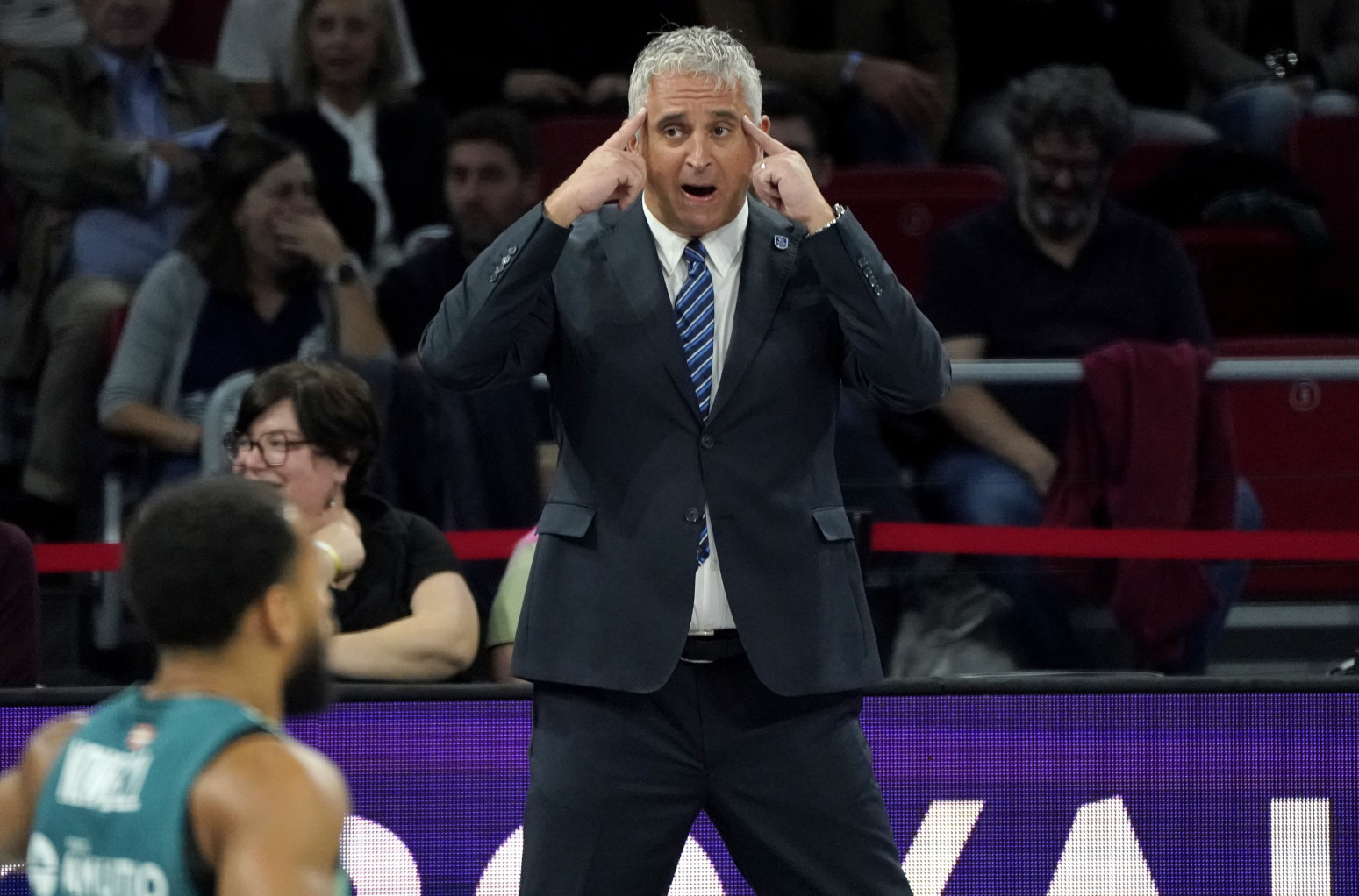 Kokoškov u problemu; Baskoniji svanulo posle Zvezde i Partizana