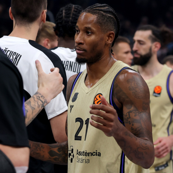 Klajburn dva puta rušio Partizan VIDEO